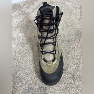 Salomon Boots Womens Size 9.5 Contagrip Winter Snow Gray Boots Clima-Dry